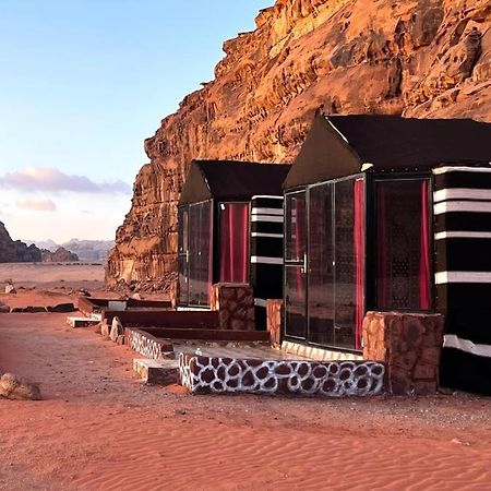 Omar Ghazi Camp Hotel Wadi Rum Exterior photo