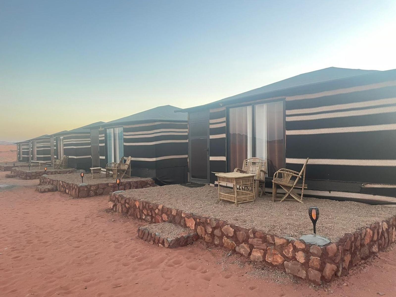 Omar Ghazi Camp Hotel Wadi Rum Exterior photo