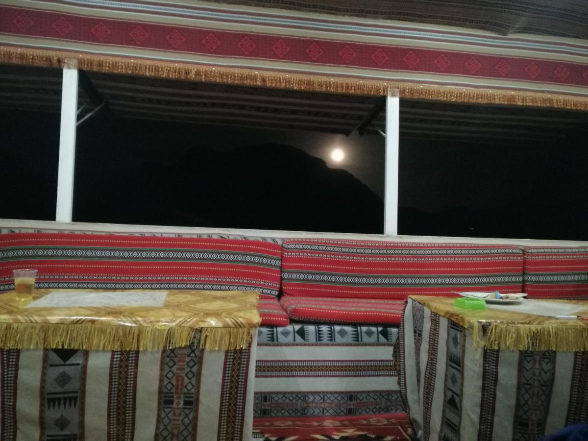 Omar Ghazi Camp Hotel Wadi Rum Exterior photo